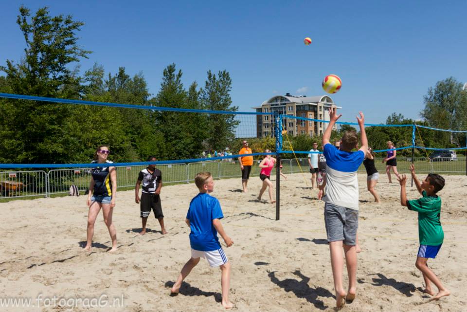 winkelcentrum toolenburg beachvolleybaltoernooi